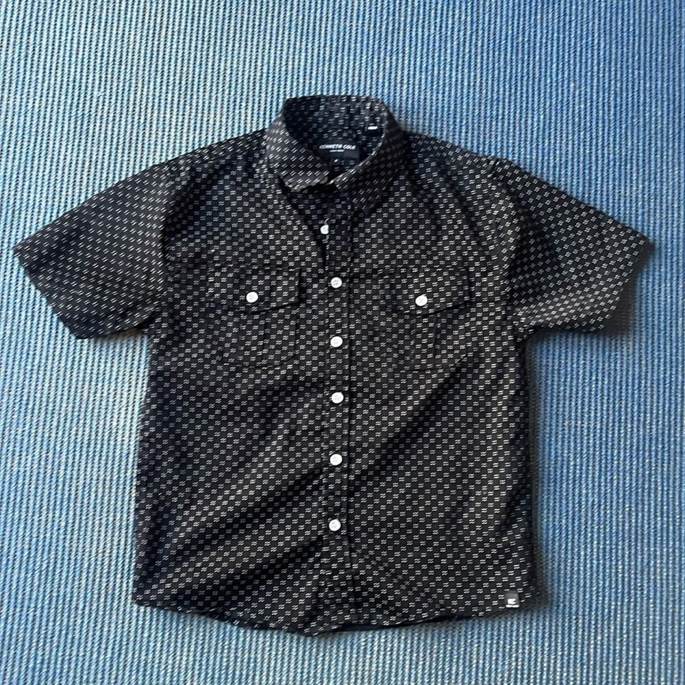 Kids Kenneth Cole short sleeve button down. Size 8